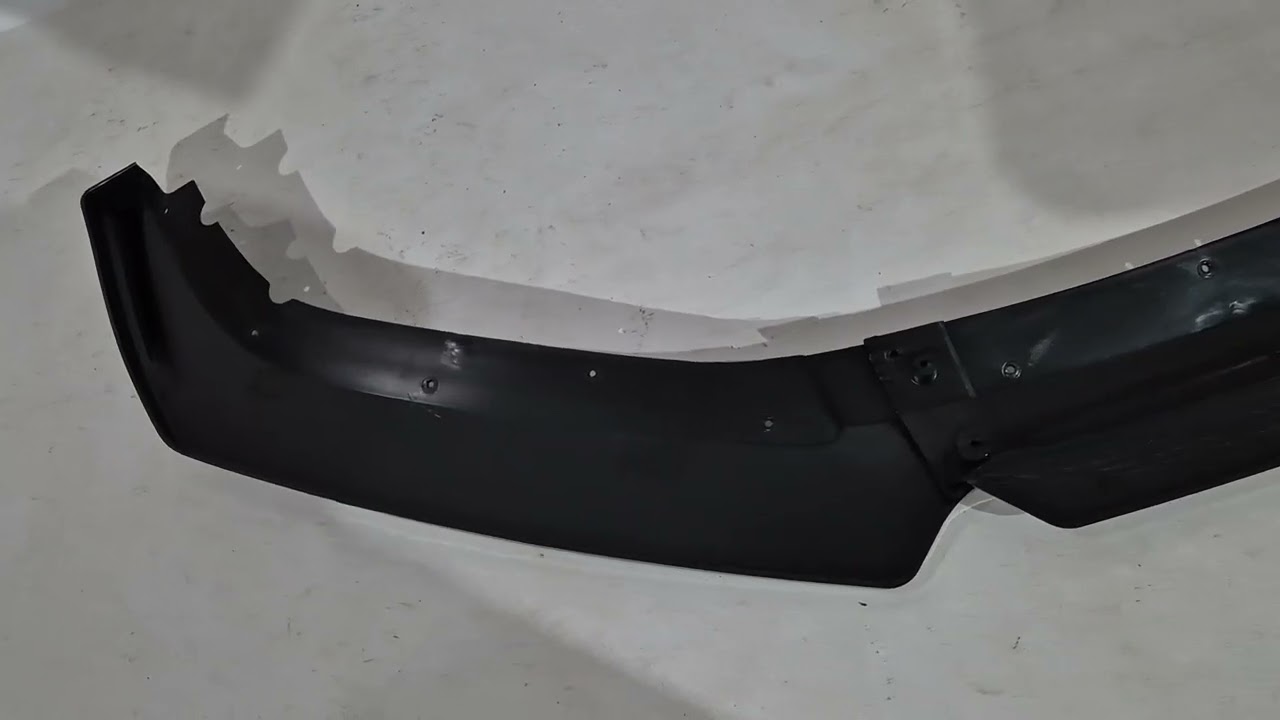 Универсальная передняя губа Niken Black (ABS) Video 1
