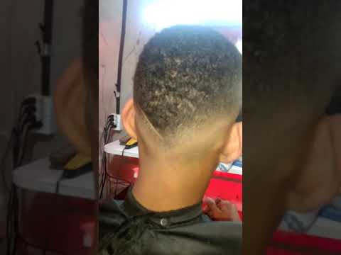 " Corte Degrade Giletado + Risco lateral." 👌