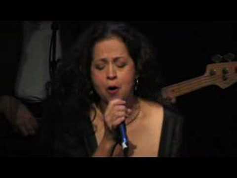 Perla Batalla - So Long Marianne