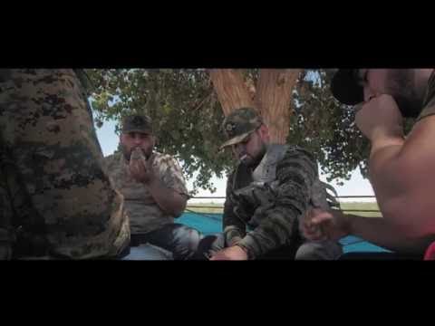 Los Austeros De Durango - Bajo Un Chalate (Video Oficial)