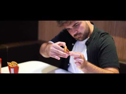 Linking Onion Rings by Julio Montoro Productions Magic Trick