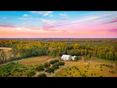 Crosby Land Company Presents: The Moselle Estate House