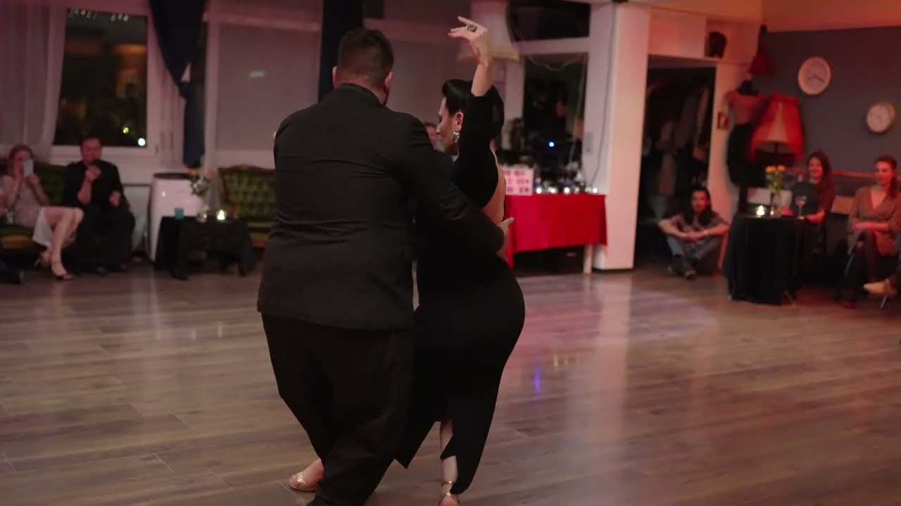 Cynthia Palacios & Sebastian Bolivar at Le Fleuve, Lausanne dance Pugliese's Emancipacion