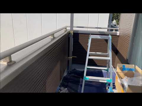 brise vent pour balcon-bois-banc-bois-coussins