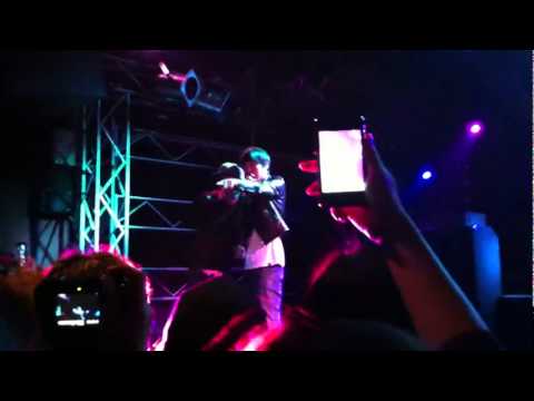 111003 New Champ (뉴챔프) & ZinSuk (오진석) - Girlfriend