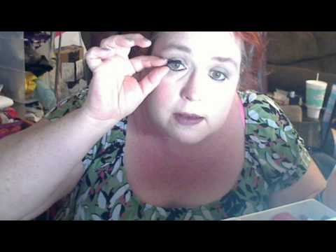 Application and review of Kiss False lashes and Strip lash adheisive