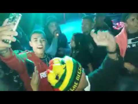 Mc M@M@rkinho dando uma palhinha com MC Romeu