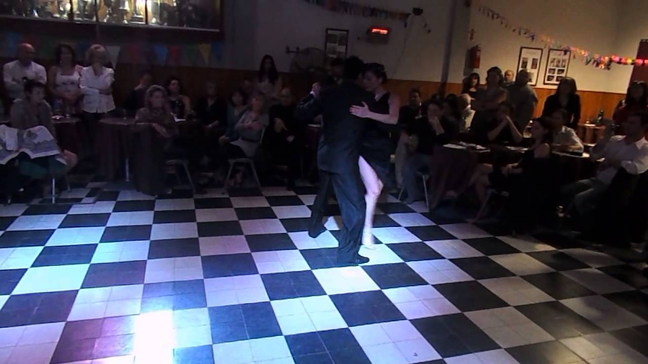 Julieta Qûesta y Raul Choque (Vals), 09-08-13, Club Maipú, Rìo IV, Cba.