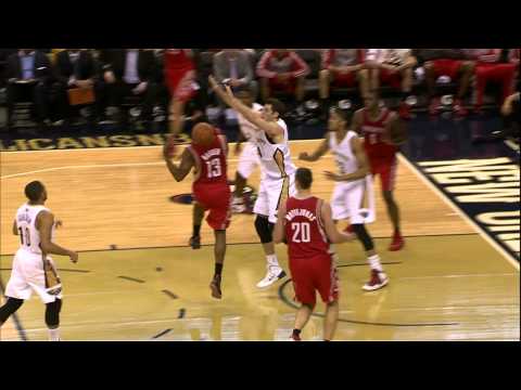 James Harden Makes the Magical Assist Behind His Head