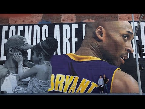 ガールズパパ」と娘が50の神戸とジジのトリビュートを訪問 (‘Girl Dad’ and Daughter Visit 50 Kobe and Gigi Tributes)