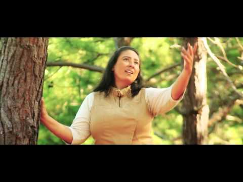 ¡QUÉ LINDO! - VIDEOCLIP - MERARI LEÓN