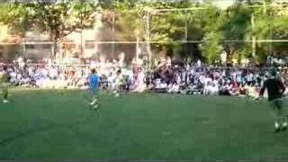 Steve Nash vs Claudio Reyna Pickup Game, NYC (VANITY FAIR) 2