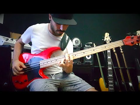 Merlos Miki Santamaria Signature