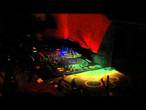 The Debut Exclusive Yacht @ Hunyadi Boat, Budapest (2012-06-02) Part_1 - Azteca