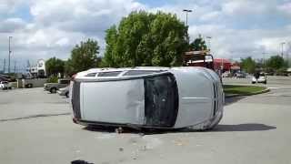 preview picture of video 'Recovery of Vehicle after Rollover Crash - Elizabethtown, KY 4/30/14'