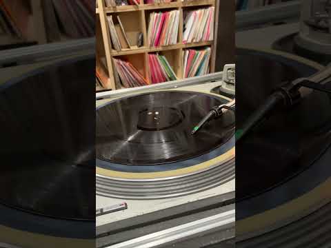 Collin Roach / Fuzzy Jones intro - Death to a Sound  - Soap Riddim