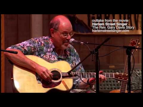 Twelve Sticks performed by Stefan Grossman