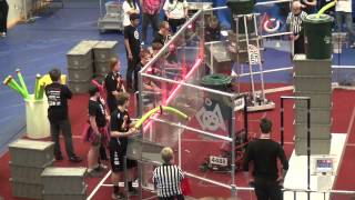 preview picture of video 'FRC Oregon City Semifinals - Team 4488 team work closeup 2015'