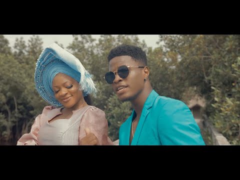 Santrinos Raphael feat Zeynab - WAA (Video Officielle)