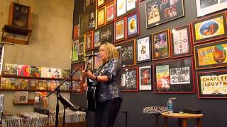 Lucinda Williams &quot;Change the Locks&quot; Live at Twist and Shout 10/31/14