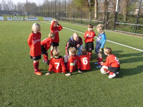 Blijdorp F4 - vv Nieuwerkerk F4 29 maart 2014