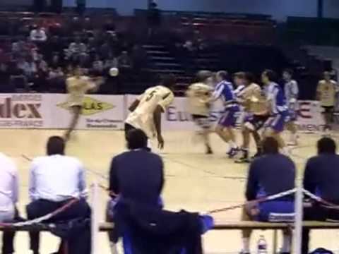 Kevynn Nyokas vs Porto 25 11 2007