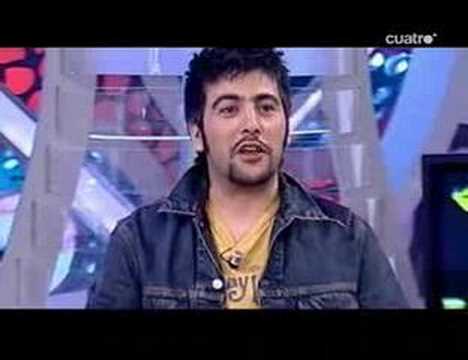 Estopa cantando al Periquito en el Hormiguero