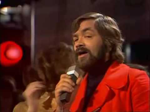 download lagu mp3 mp4 Indianer Hugh, download lagu Indianer Hugh gratis, unduh video klip Indianer Hugh