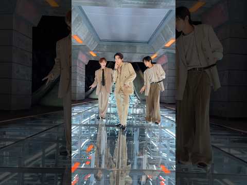 悪戯したくなっちゃった😉#悪戯な天使 #SnowMan #渡辺翔太 #向井康二 #目黒蓮