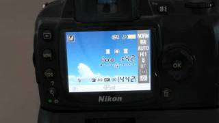 preview picture of video 'Nikon D40 with battery grip stop motion'
