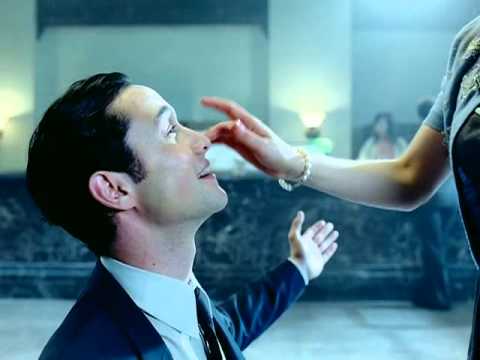 Zooey Deschanel - Why Do You Let Me Stay Here? (bank dance)