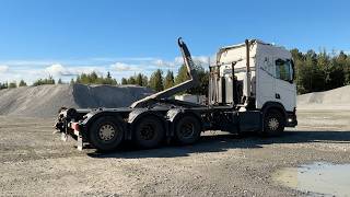 Scania R520 8x4x4 NB hook lift truck | Image 4 - Autoline