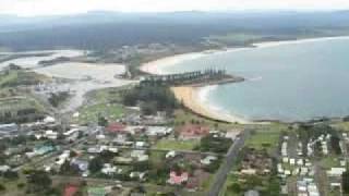 preview picture of video 'Helicopter flight over Bermagui'