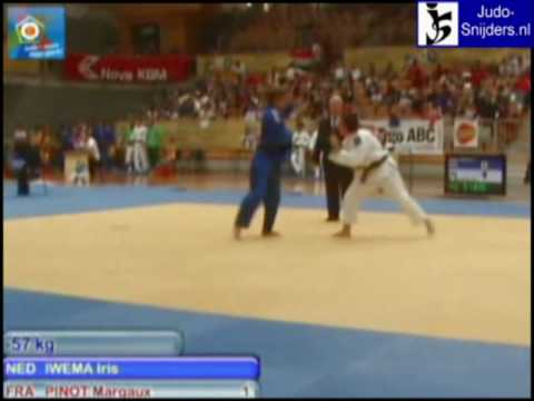 Judo 2009 Koper: Iwema (NED) - Pinot (FRA) [-57kg].
