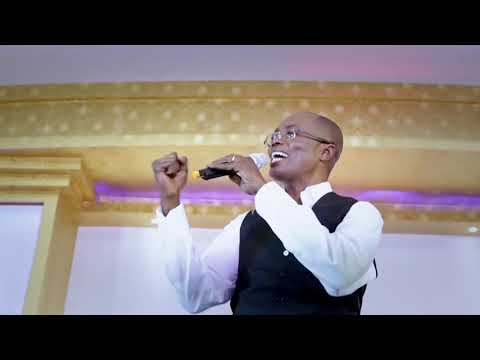 Guy Destino - AGINDO DEUS