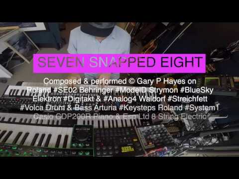 SEVEN SNAPPED EIGHT: Analog Synth Jam.Behringer Model D, Roland SE02, Analog 4, BlueSky, Streichfett