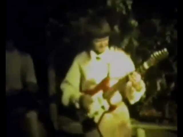 Шел чудак слова песни. Вика старикова чудак ноты. Владимиров ю. Песня два чудака. Юрий дмитриевич владимиров чудаки.