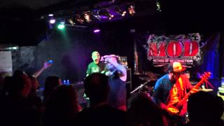 MOD __Thrash or be Thrashed / Irresponsible_Live in Rocksound Almogavers(Bcn)﻿10_02_2014