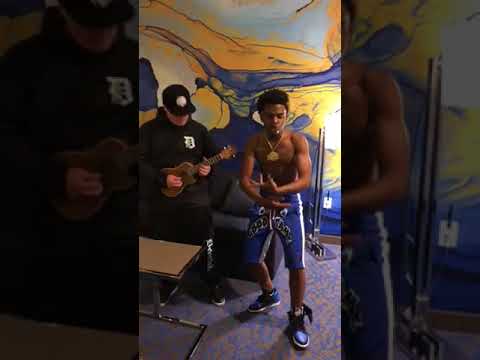 Hoodfame Go Yayo x Einer Bankz - Set It Off Acoustic