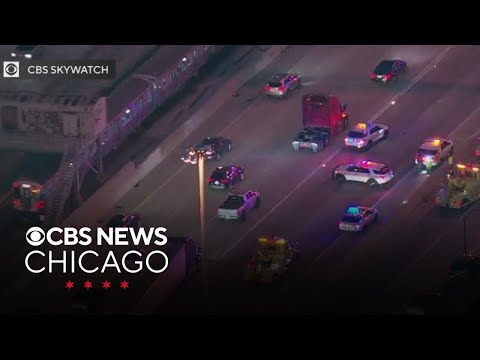 Deadly crash closes northbound lanes on Dan Ryan Expressway