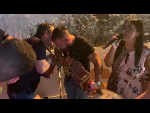 il suono originale due organetti Carmelo pansera Salvatore pangallo  canto Carmen floccari