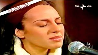 Mónica Naranjo - ''Inmensidad'' y ''Perra Enamorada'' a capela -  ''La Vita IN DIRETTA'' 2000.