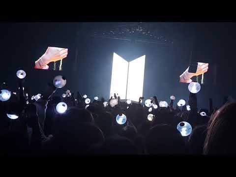 180909 BTS CONCERT London Day 1 Fake love video fan chant