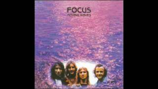 Focus - Moving Waves