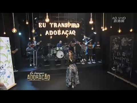 Missionária Leandra Nascimento - Louvando  Na Minha Vez