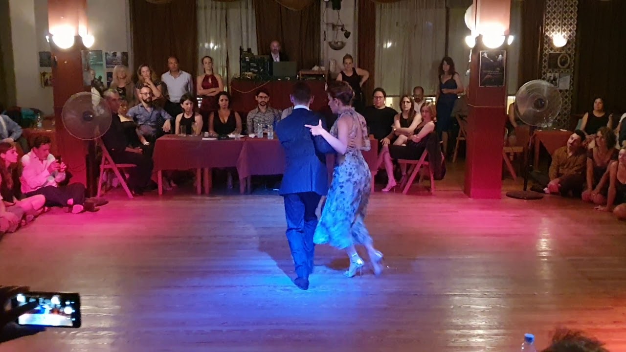 Stefanía Colina y Juan Martin Carrara - 3 - "El Puntazo"