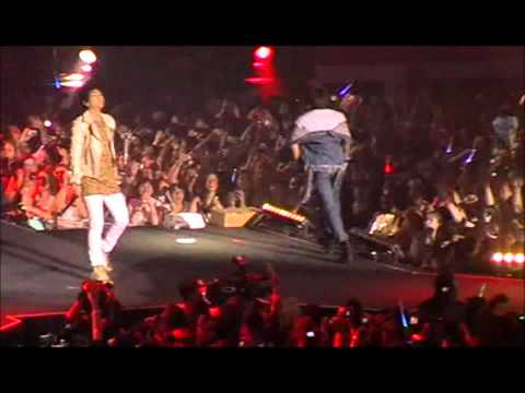 [Fancam] SHINee - Replay, Get Down and Juliette @ SM Town Paris 110610