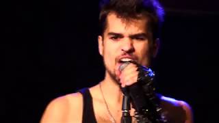 Video Deviant - Tak co po mně chceš / Hypochondr (živě v Knaku 2017)