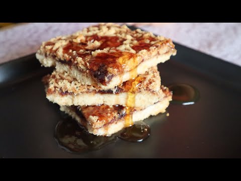 How to make Strawberry Crumb Bars