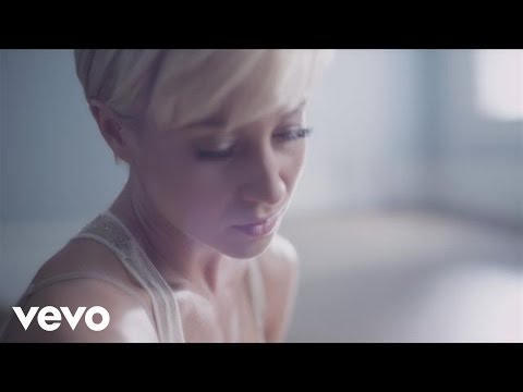 Kellie Pickler - Someone Somewhere Tonight (Official Video)